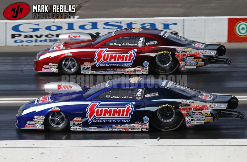 Illustration for article titled Random Rant: Identical Race Cars